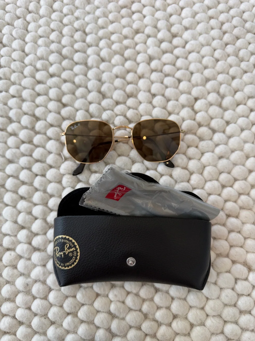 Ray-Ban Gold Frame Brown Lens Sunglasses with Black Case